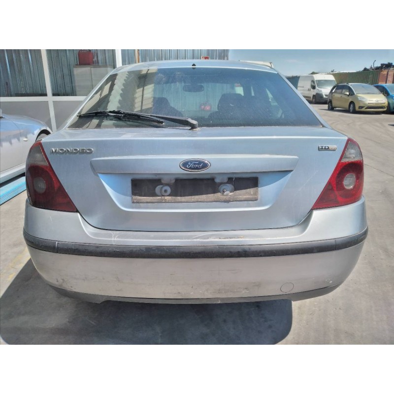 ford mondeo berlina (ge) del año 2004