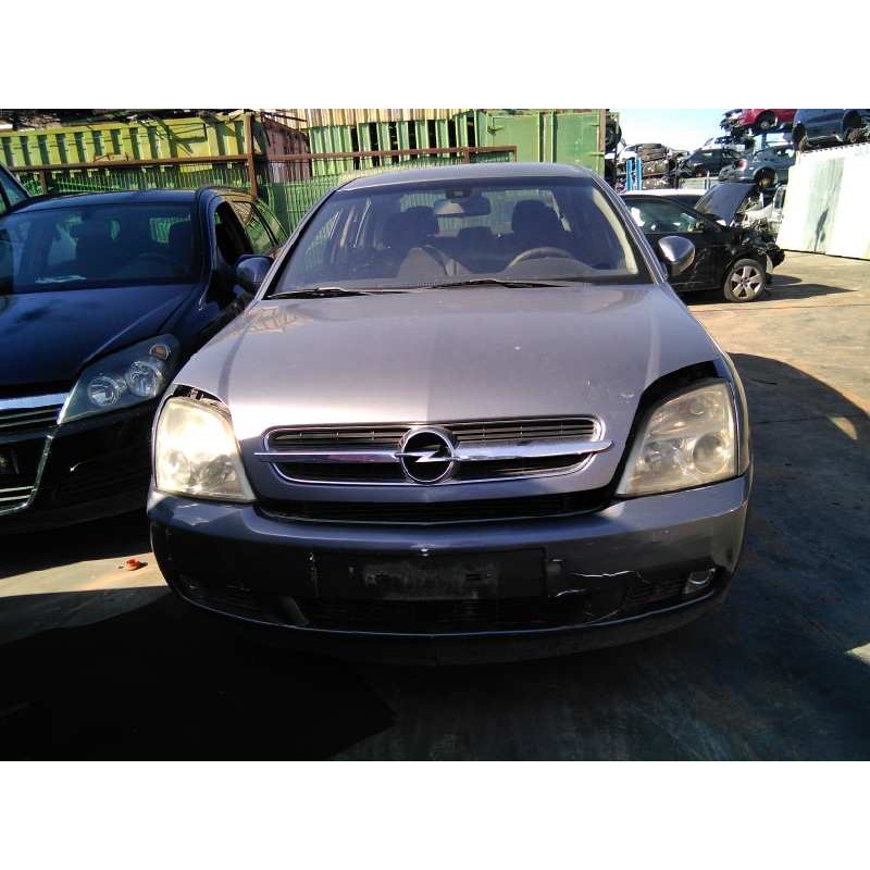 opel vectra c berlina del año 2003