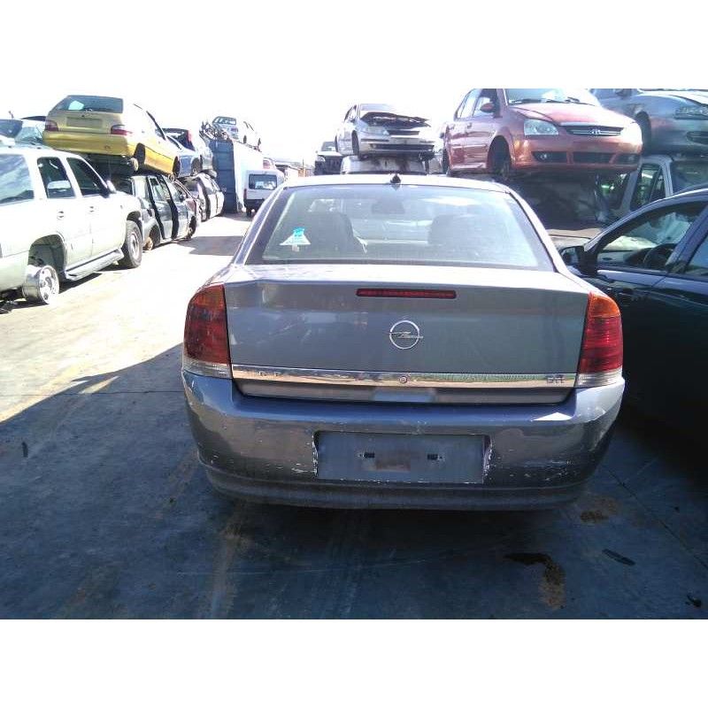 opel vectra c berlina del año 2003