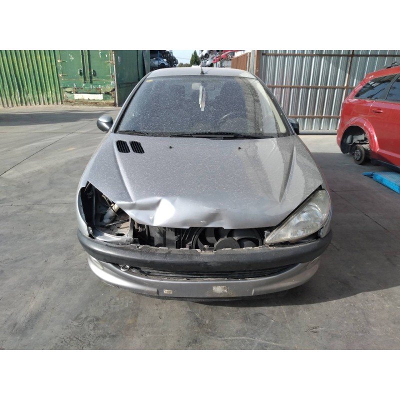 peugeot 206 berlina del año 2002