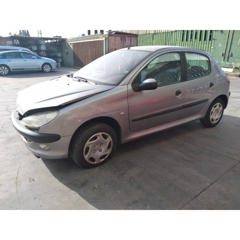 peugeot 206 berlina del año 2002