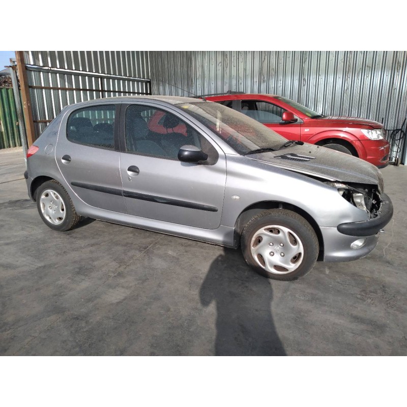 peugeot 206 berlina del año 2002