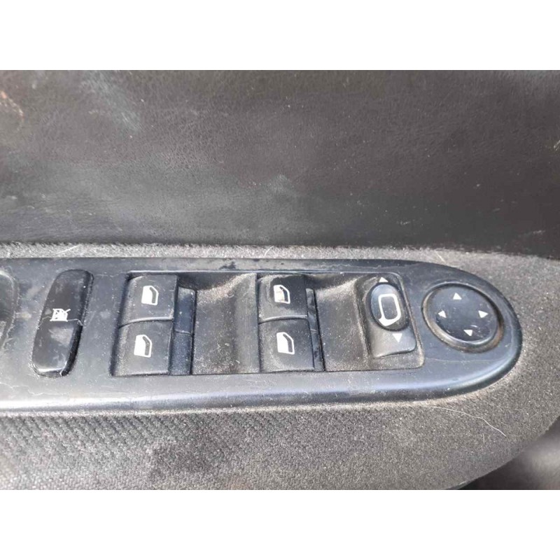 peugeot 307 berlina (s2) del año 2005