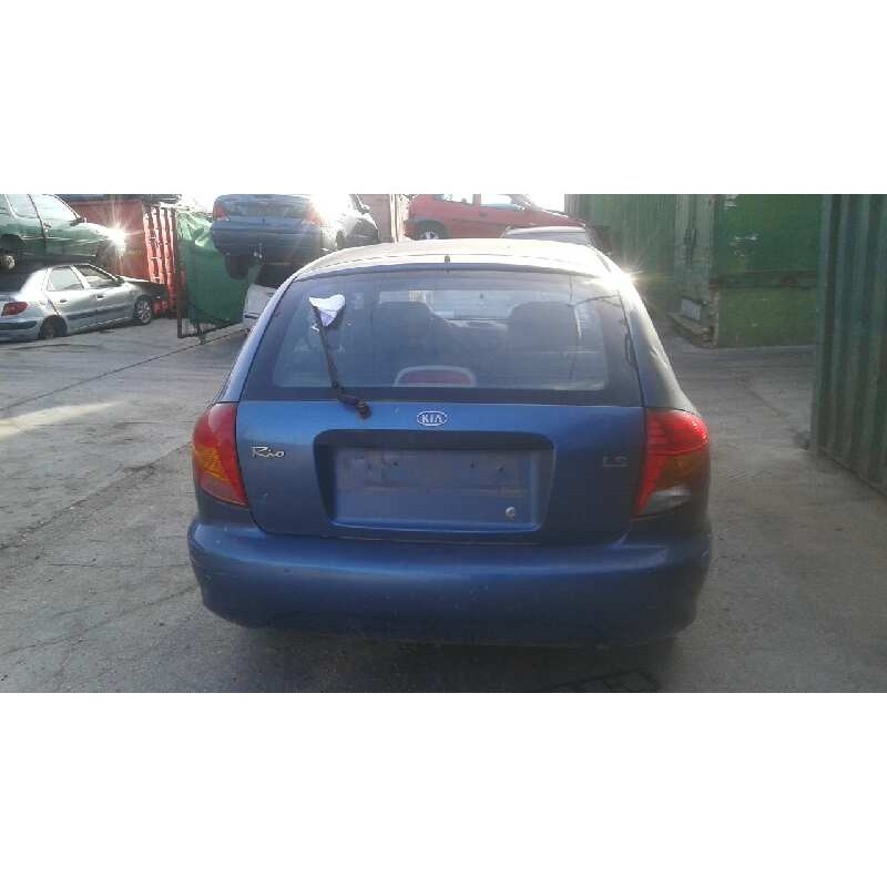 kia rio del año 2000