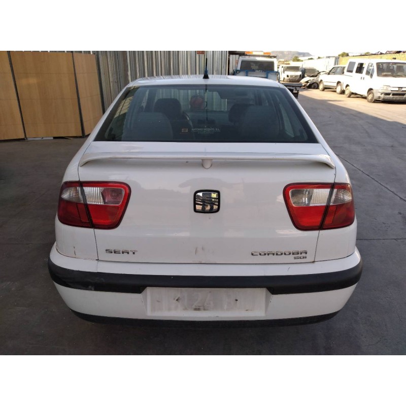 seat cordoba berlina (6k2) del año 2002