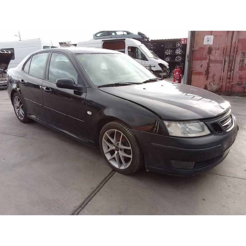 saab 9-3 berlina del año 2004