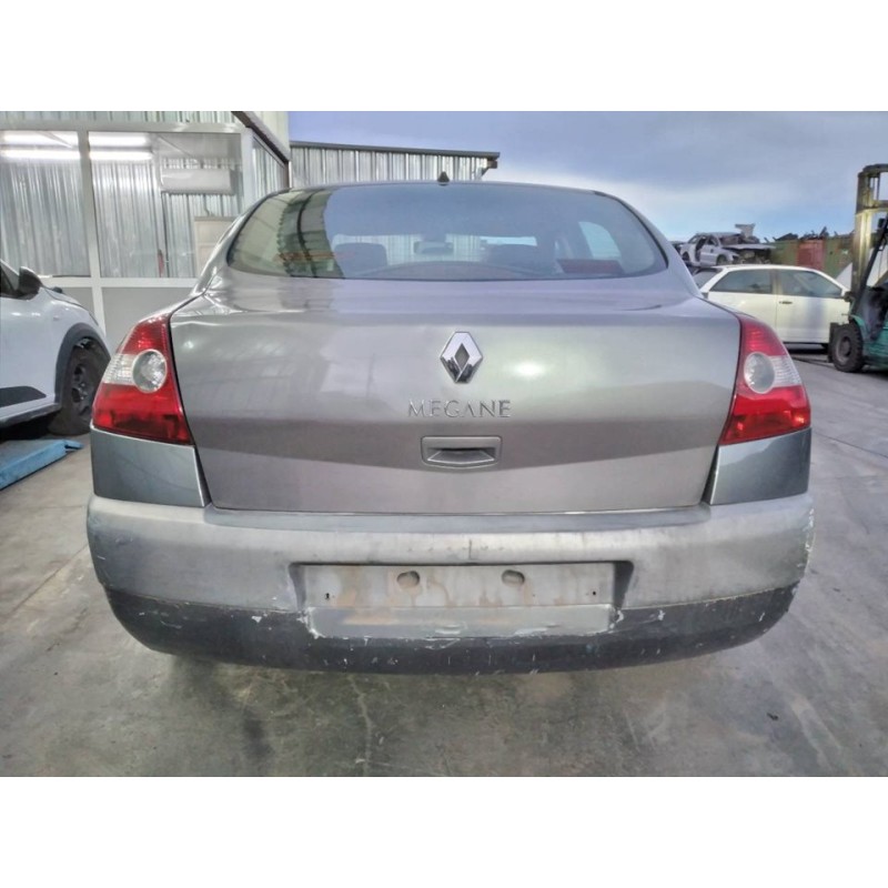 renault megane ii classic berlina del año 2005