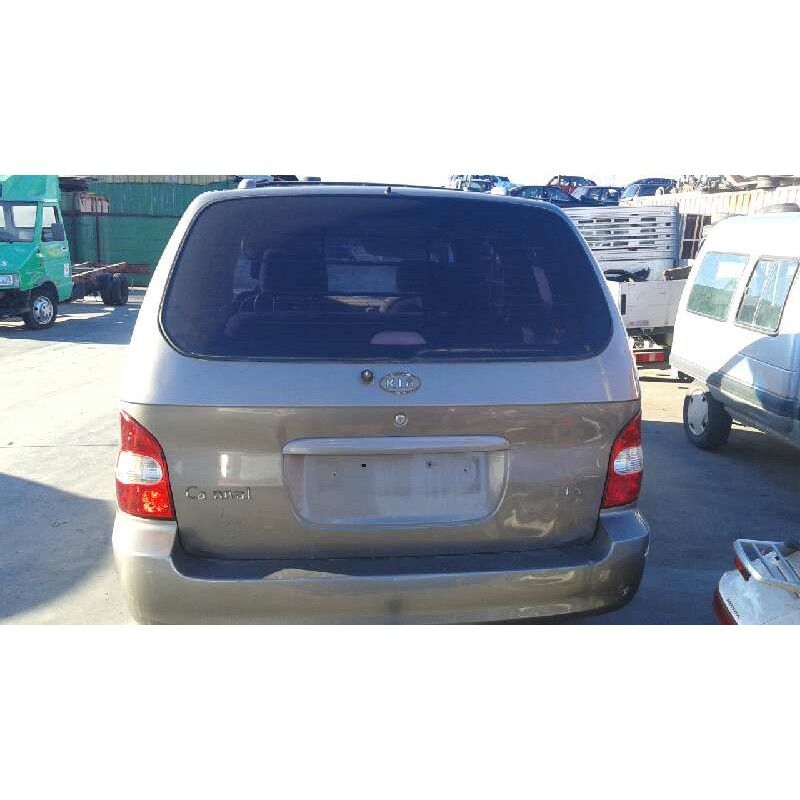 kia carnival del año 2001