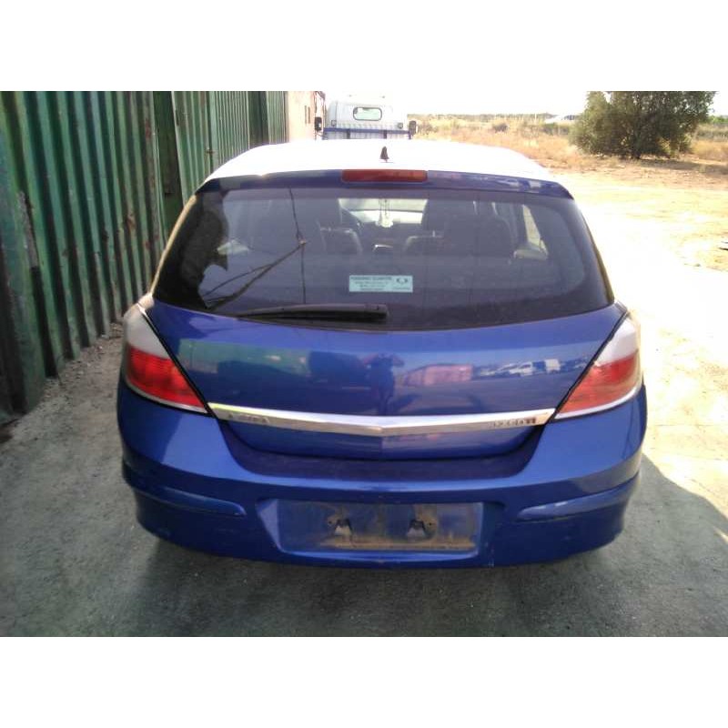 opel astra h berlina del año 2004