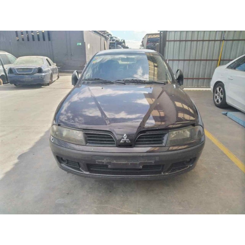 mitsubishi carisma berlina 5 (da0) del año 2002