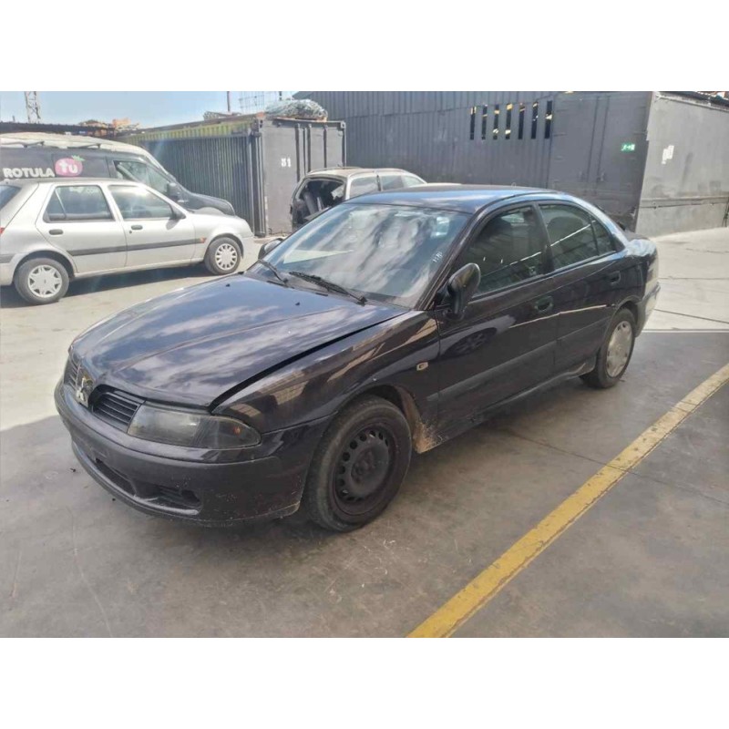 mitsubishi carisma berlina 5 (da0) del año 2002
