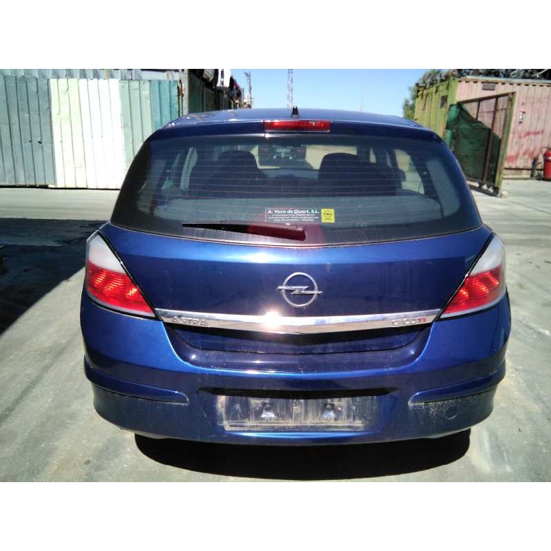 opel astra h berlina del año 2004