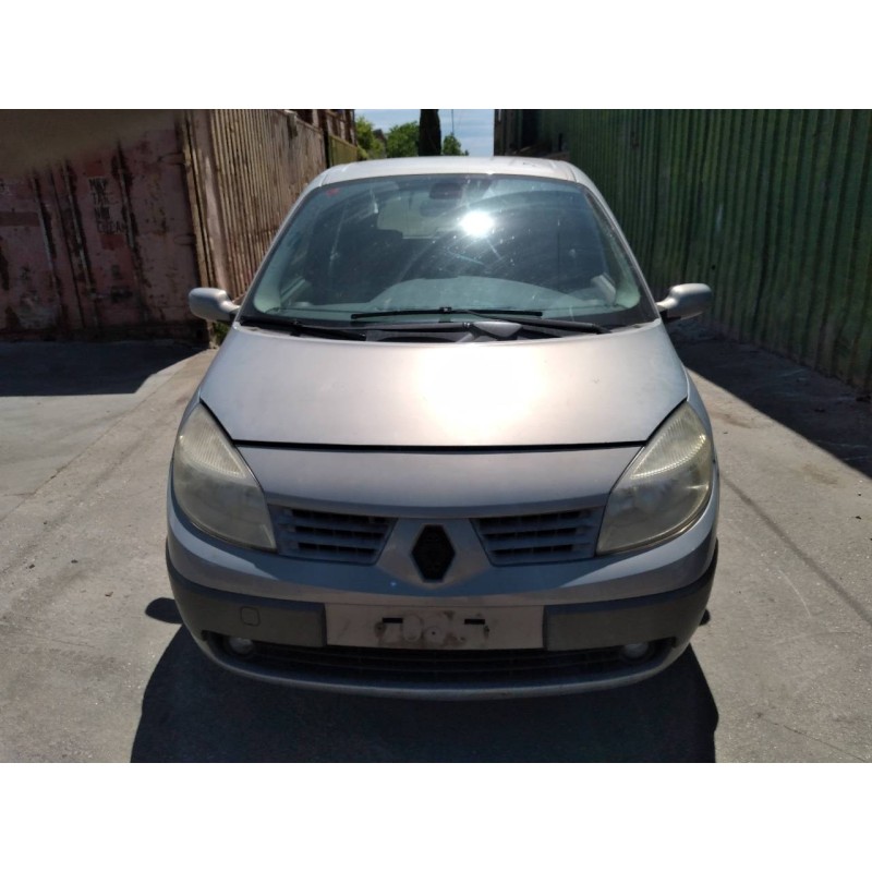 renault scenic ii del año 2004