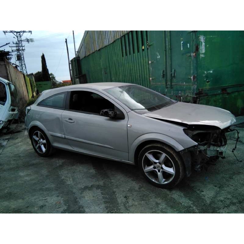 opel astra gtc del año 2005