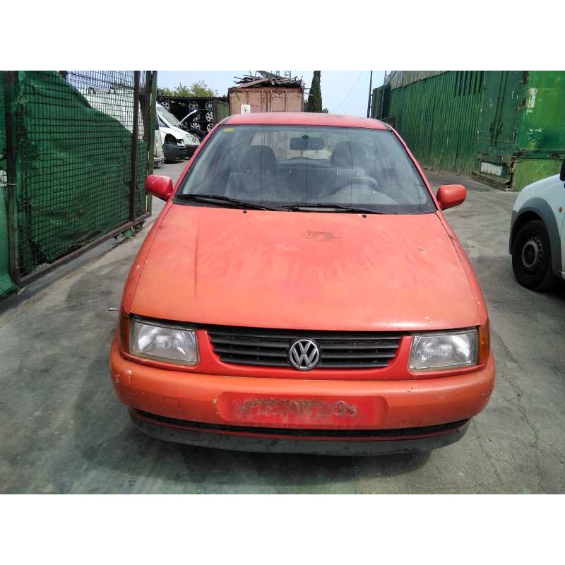 volkswagen polo berlina (6n1) del año 1997