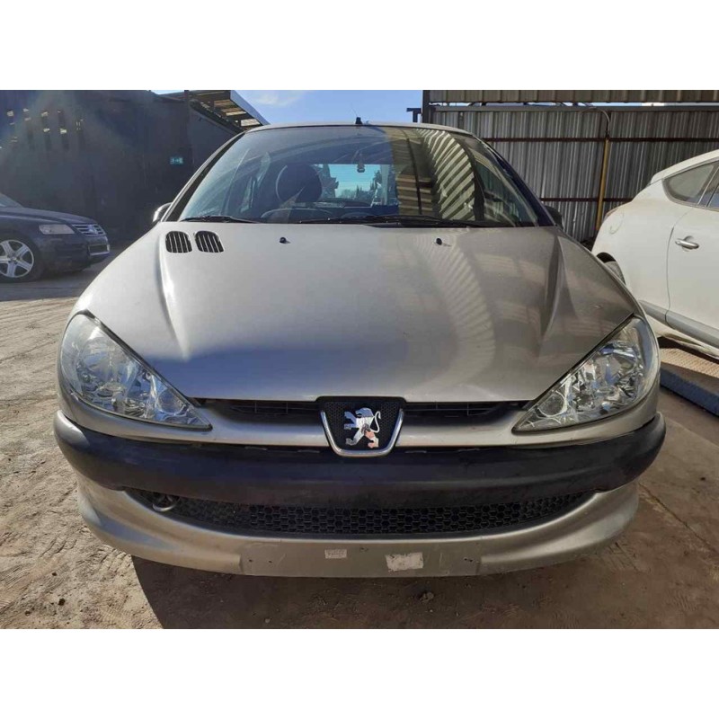 peugeot 206 berlina del año 2004