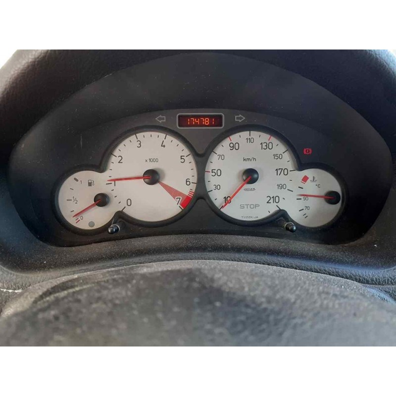 peugeot 206 berlina del año 2004