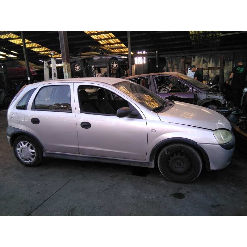 opel corsa c del año 2002