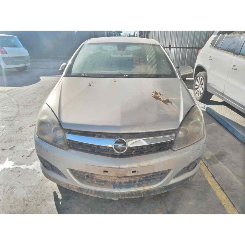 opel astra gtc del año 2005