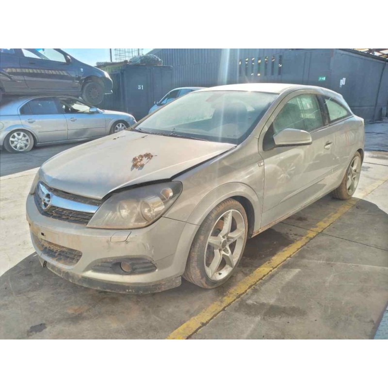 opel astra gtc del año 2005