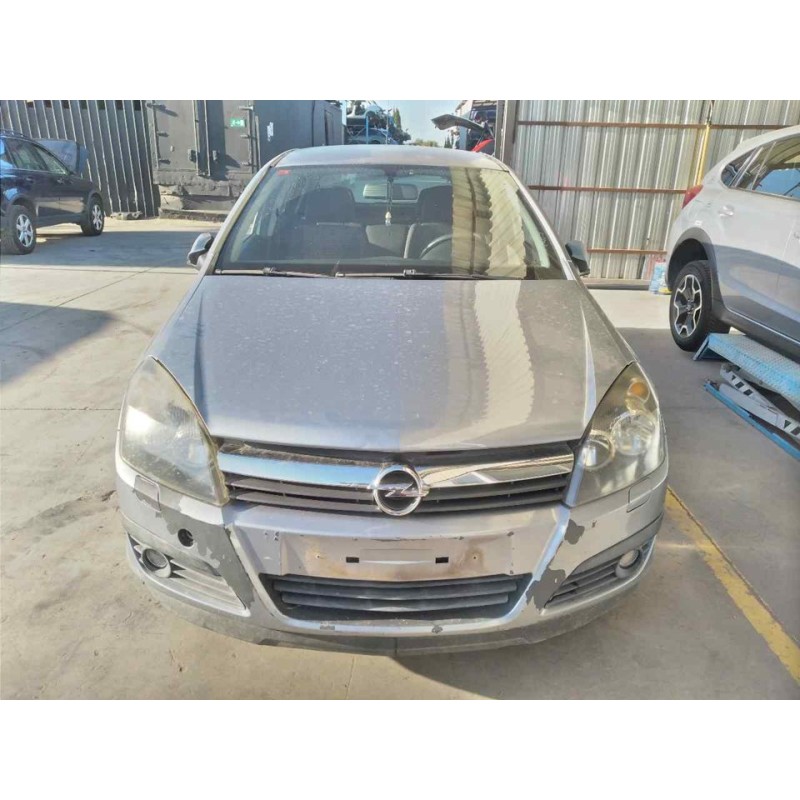 opel astra h berlina del año 2005