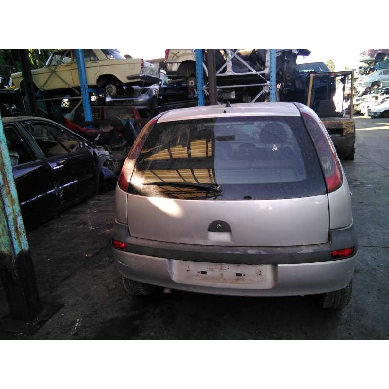 opel corsa c del año 2002
