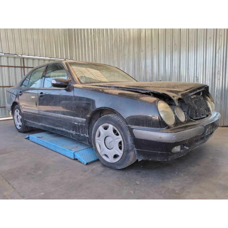 mercedes-benz clase e (w210) berlina diesel del año 2000