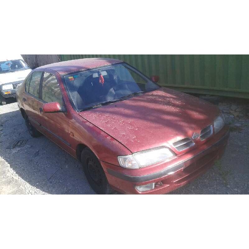 nissan primera berlina (p11) del año 1997