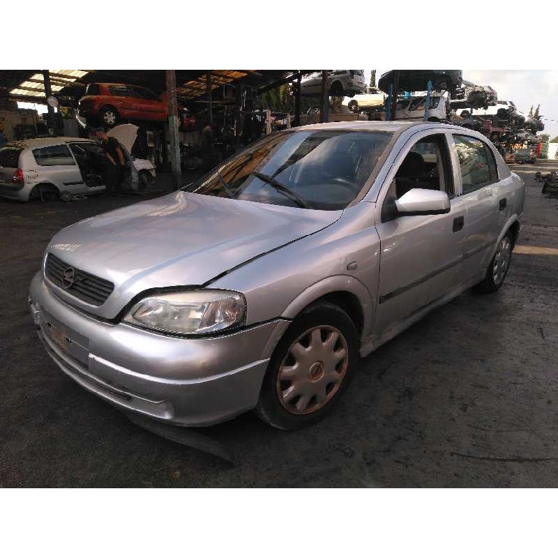 opel astra g berlina del año 1998