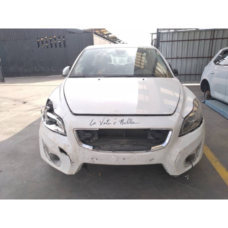 volvo c30 del año 2010