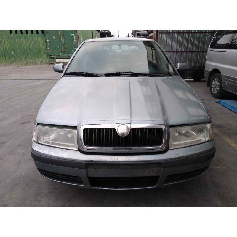 skoda octavia berlina (1u2) del año 2002