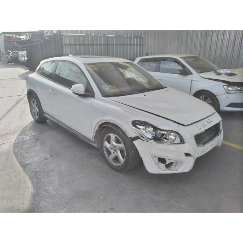 volvo c30 del año 2010