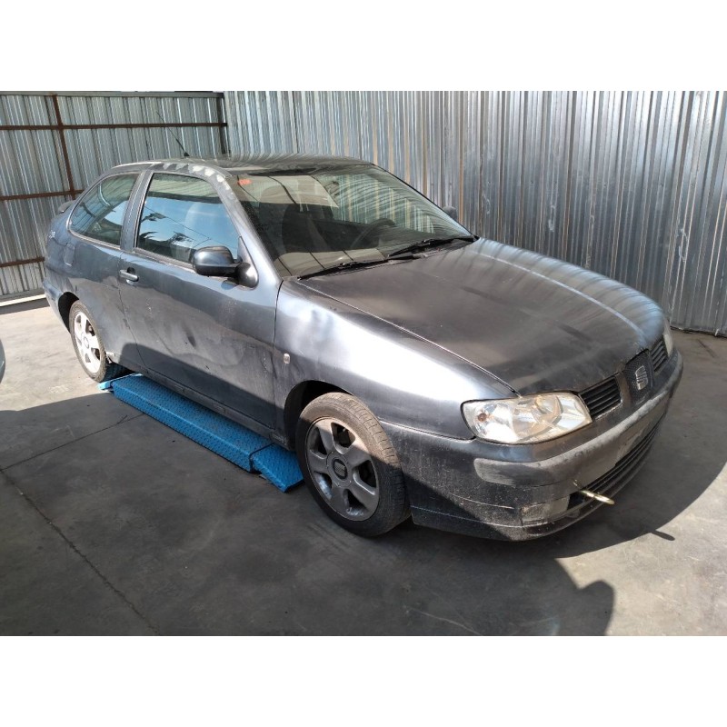 seat cordoba berlina (6k2) del año 2001