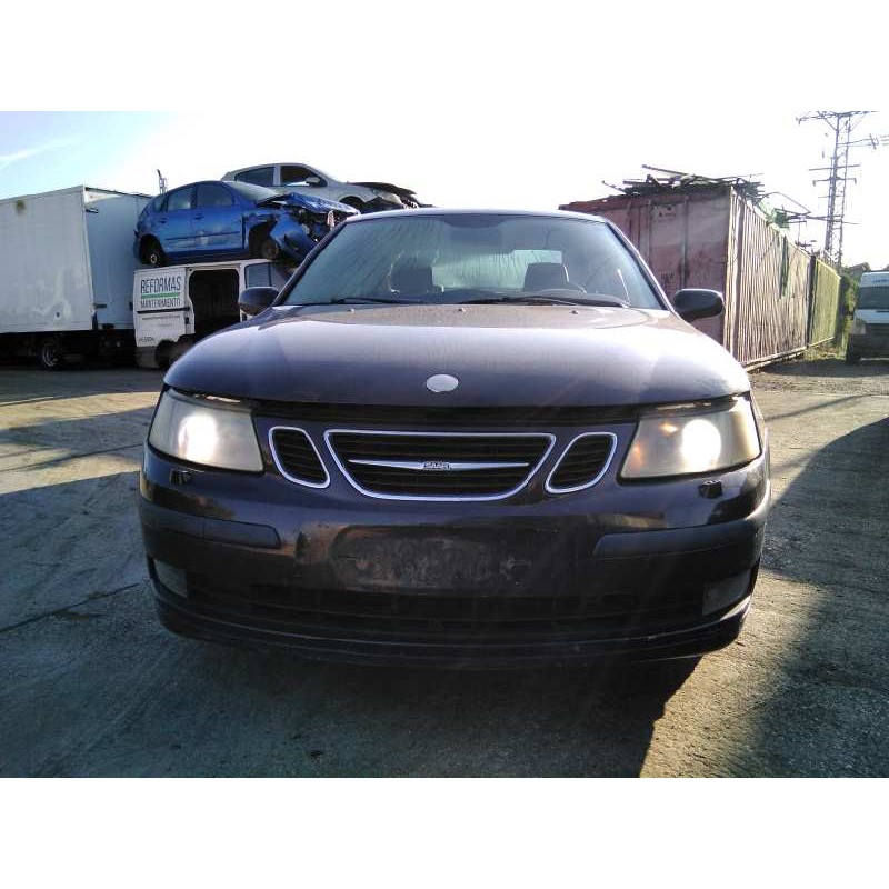 saab 9-3 berlina del año 2004