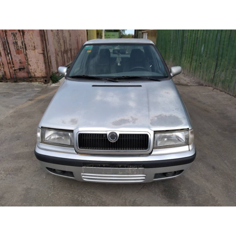 skoda felicia berlina ( 791) del año 1999