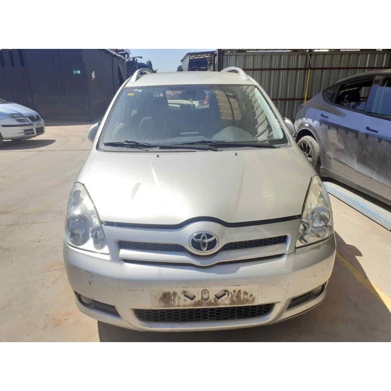 toyota corolla verso (r1) del año 2006