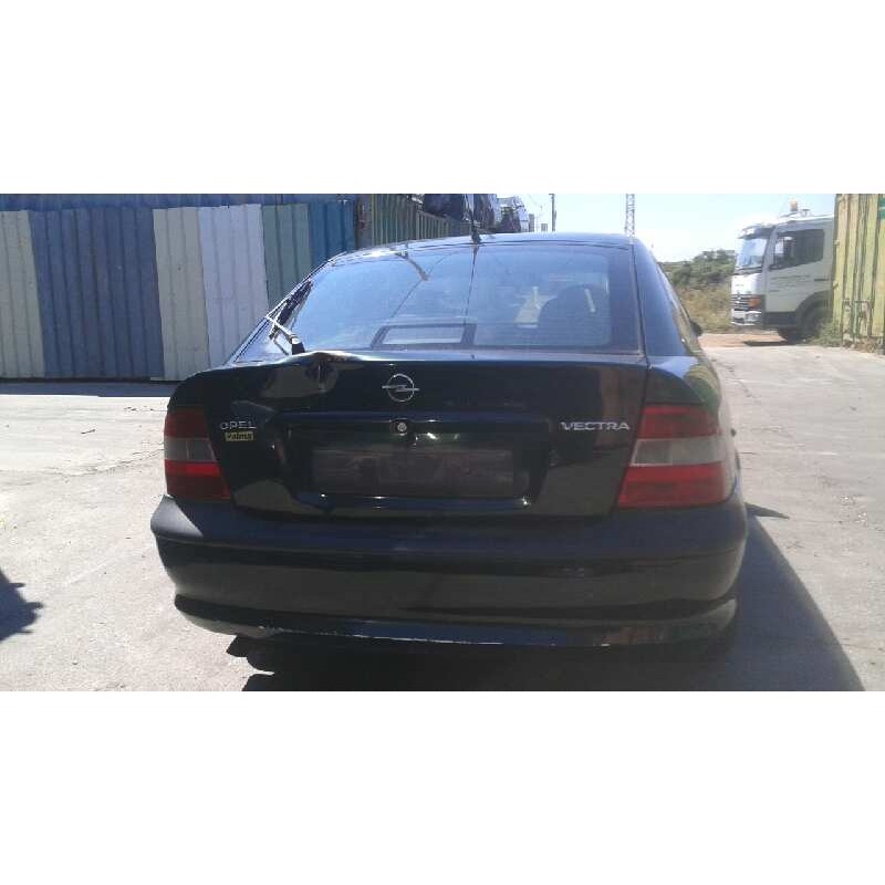 opel vectra b berlina del año 1997