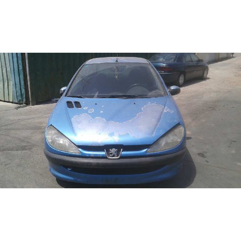 peugeot 206 berlina del año 2000