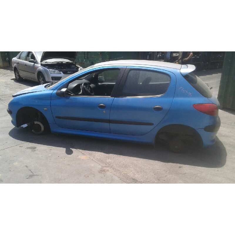 peugeot 206 berlina del año 2000