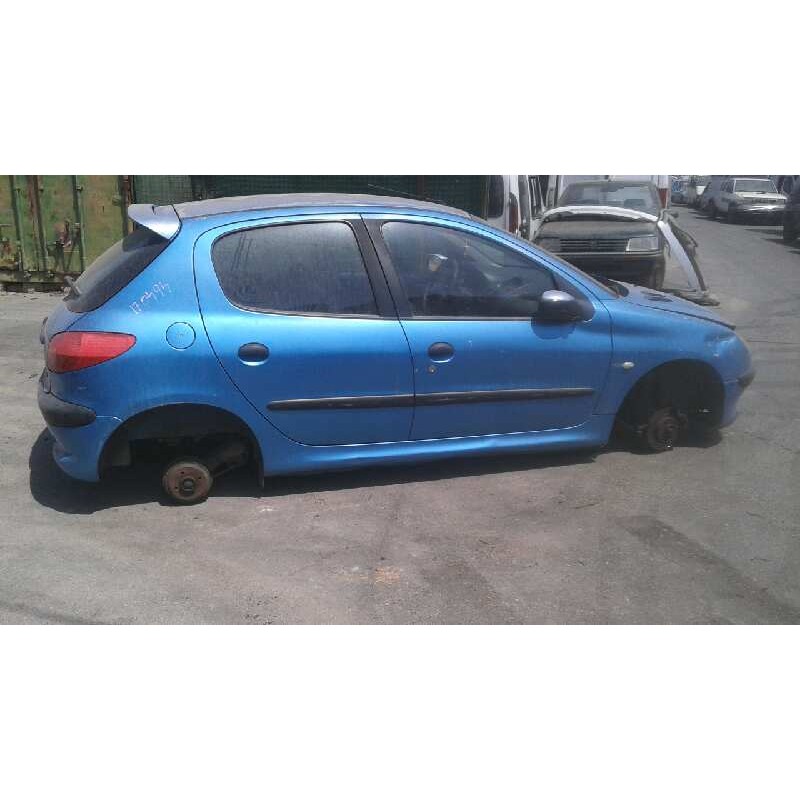 peugeot 206 berlina del año 2000
