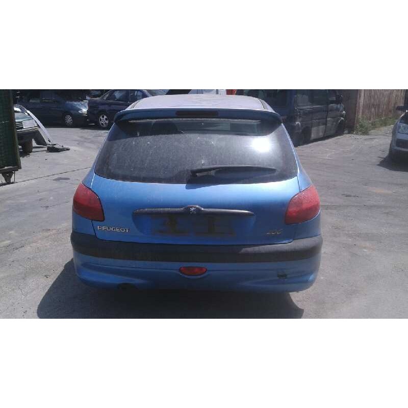 peugeot 206 berlina del año 2000