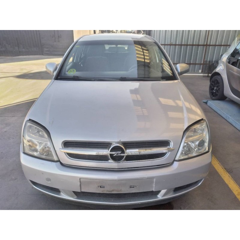 opel vectra c berlina del año 2003