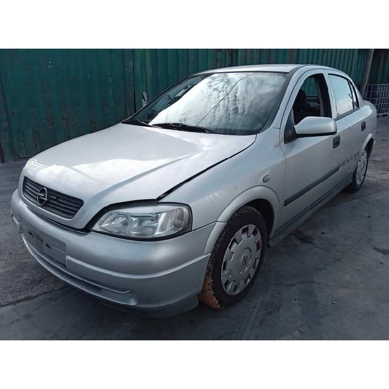 opel astra g berlina del año 2002