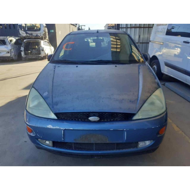 ford focus berlina (cak) del año 2001