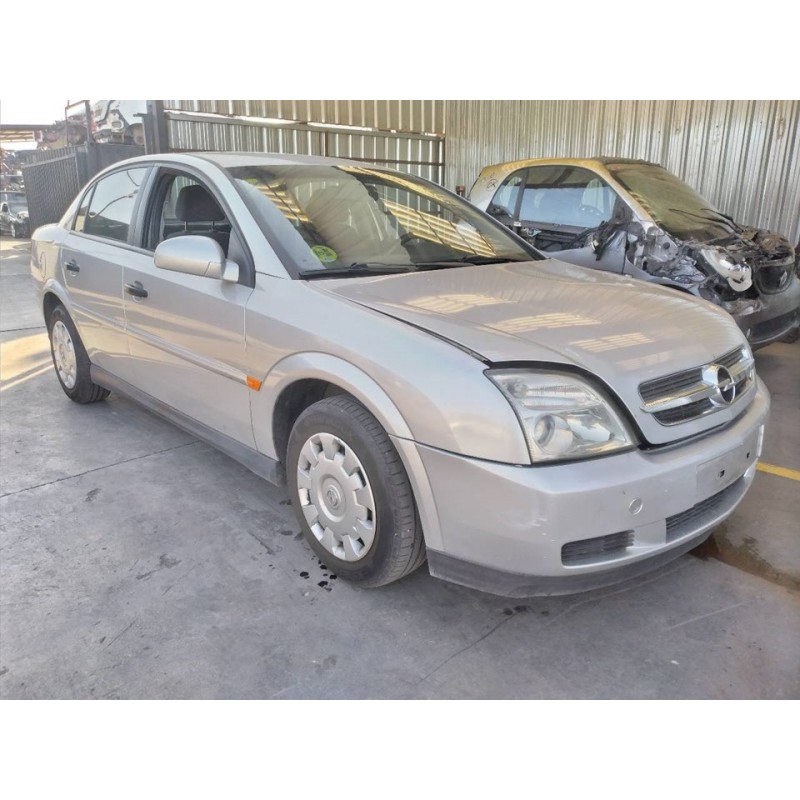 opel vectra c berlina del año 2003