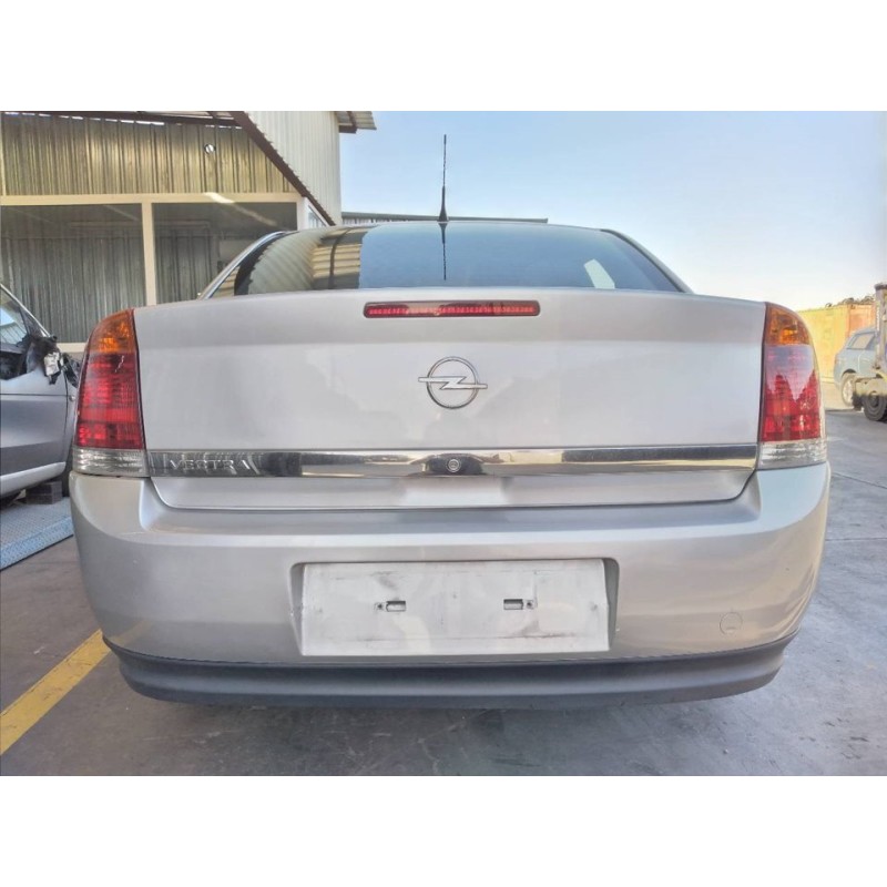 opel vectra c berlina del año 2003