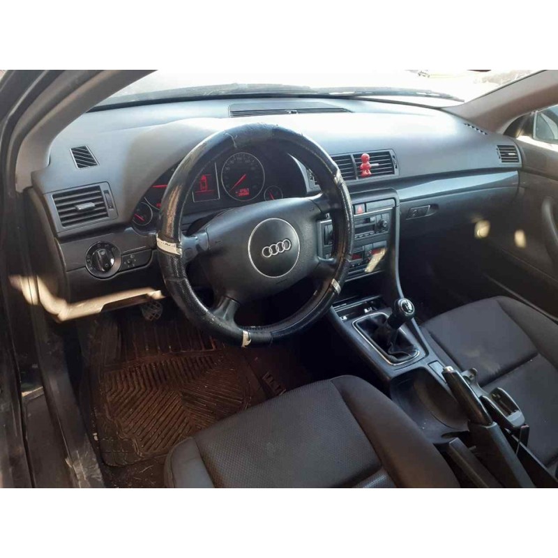 audi a4 berlina (8e) del año 2001