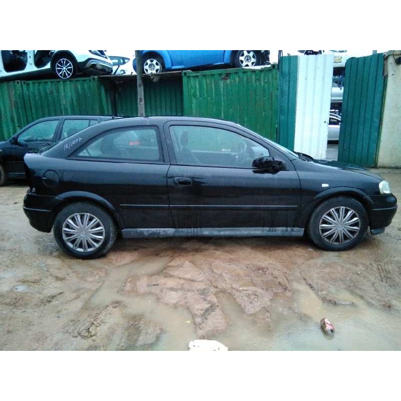 opel astra g berlina del año 2001