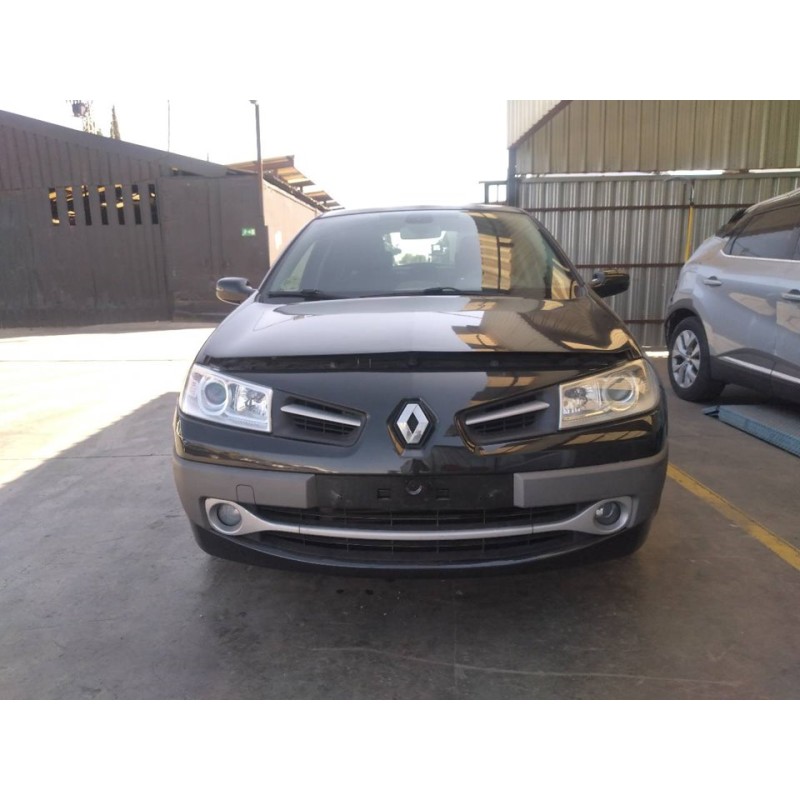 renault megane ii classic berlina del año 2009