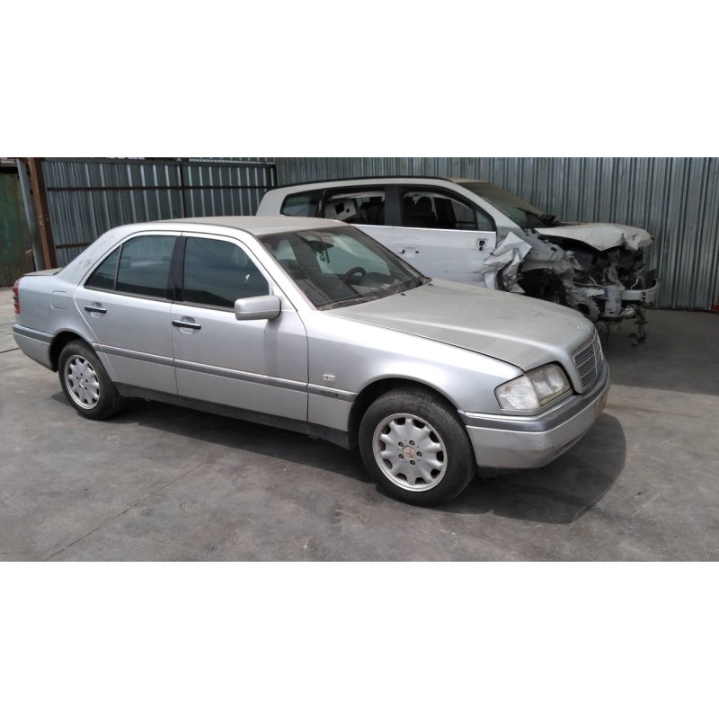 mercedes-benz clase c (w202) berlina del año 1997